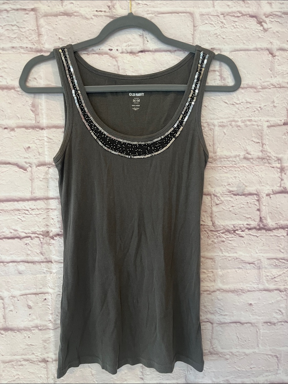Old Navy Gray Sequin Scoop Neck Tank